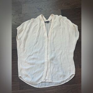 VINCE Silk Blouse. XS oversized. Cream